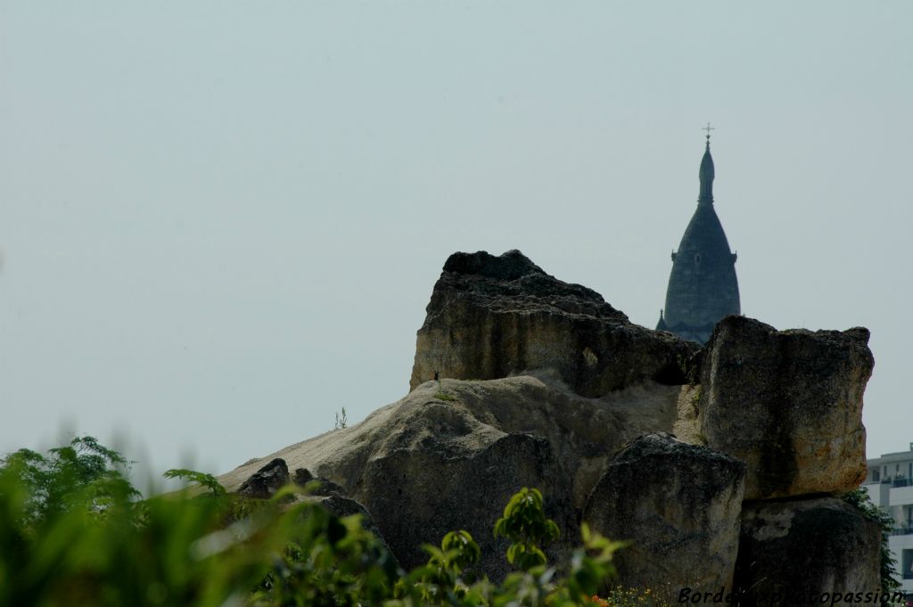 Mais que fait Notre Dame de La Bastide dans ce décor de far-west ?