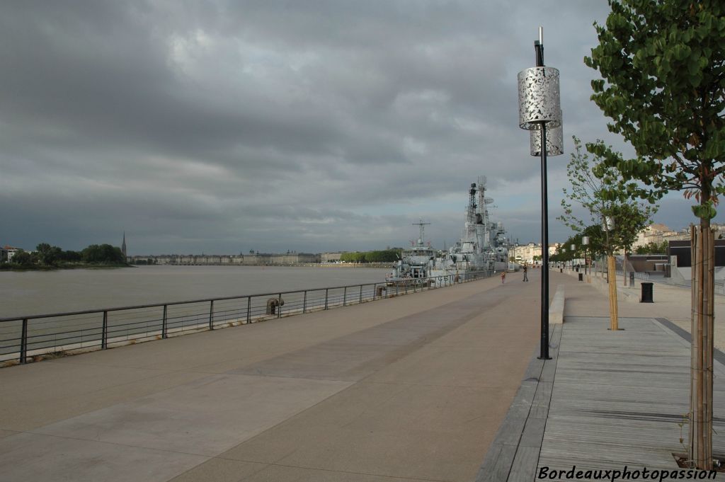 Dimanche 27 mai 2007, c'est le dernier dimanche pour le croiseur Colbert à quai depuis 1993.