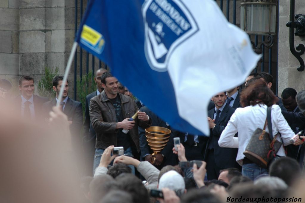 Pas de victoire sans champagne.