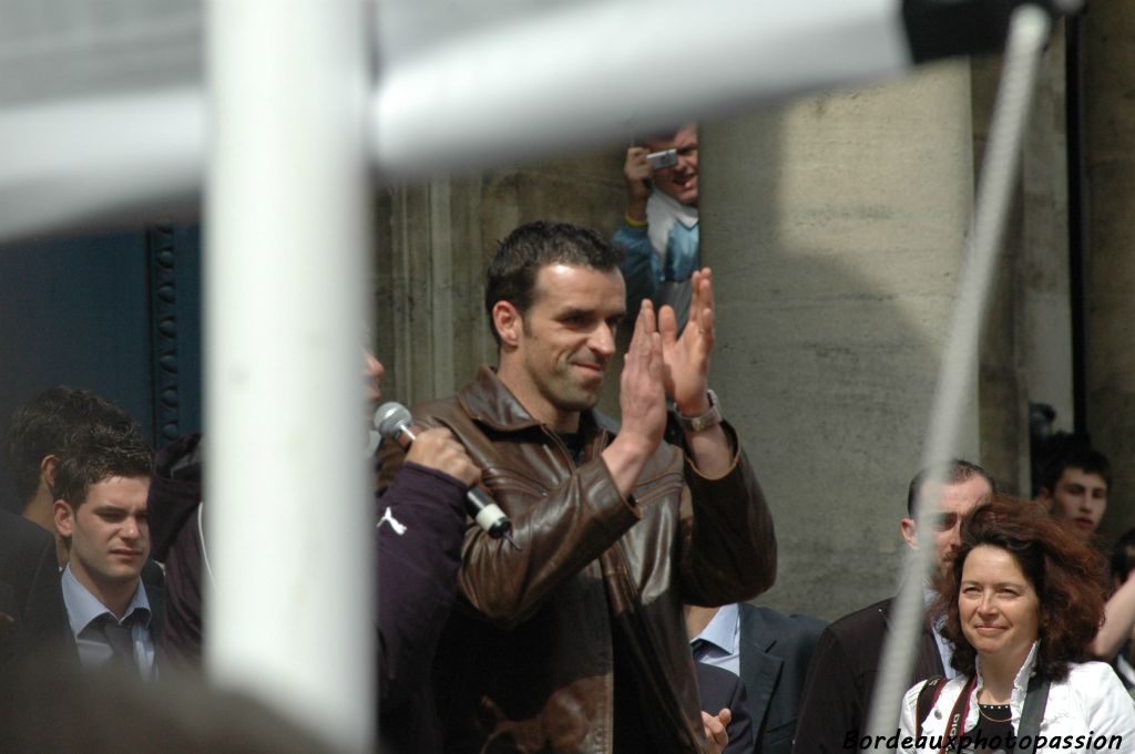 Il est presque 13 h et Ramé applaudit une dernière fois le public bordelais.