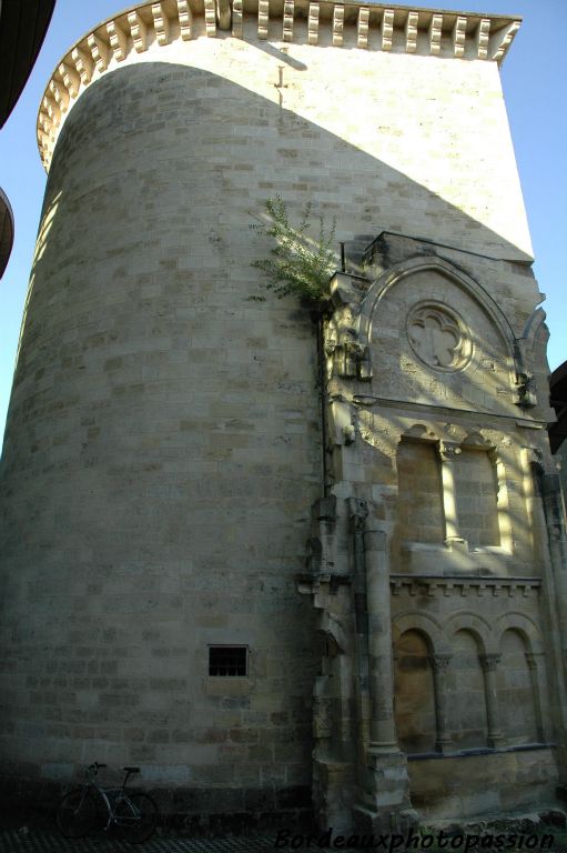 Un détail de la tour du Peugue qui peut nous laisser imaginer le décor d'époque.