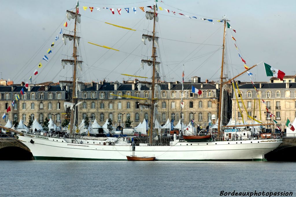 Grâce à sa coque notamment, il a remporté la Cutty Sark et battu plusieurs records de vitesse.