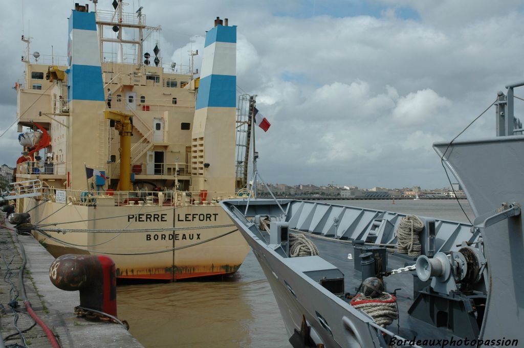 Pour entretenir le chenal sur la Garonne et la Gironde, la drague Pierre Lefort est là !