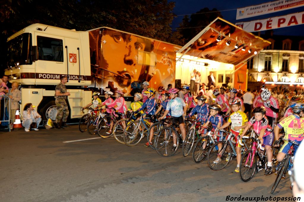 Ce sont les jeunes pousses des écoles girondines de cyclisme qui ont ouvert la voie pour un tour de chauffe...