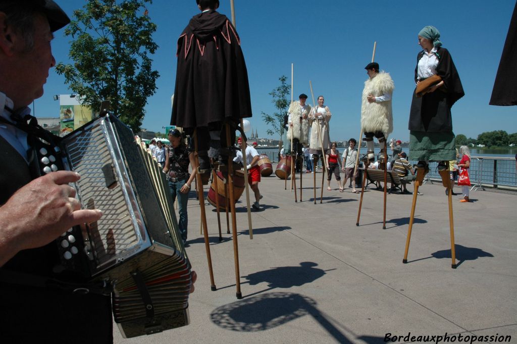 Perpétuer la musique, les chants et surtout les danses landaises, c'est l'objectif du groupe montois.