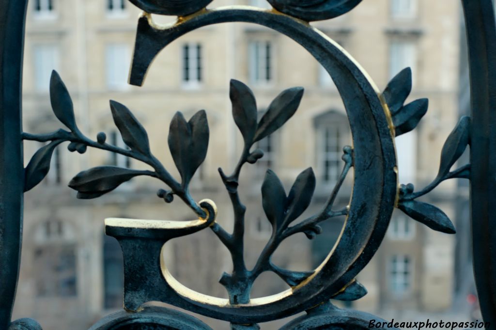 Deuxième indice la lettre G comme... Girondins, non pas les Girondins de Bordeaux mais les députés qui sous la Révolution étaient issus du groupe Gironde, opposés aux Montagnards de Robespierre.