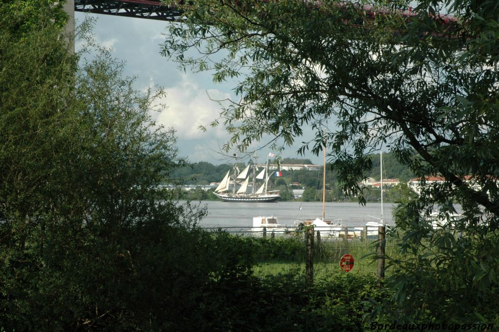 Le Belem sera à Québec pour les festivités du 400e anniversaire. Saluez de la part des Bordelais nos cousins québécois !