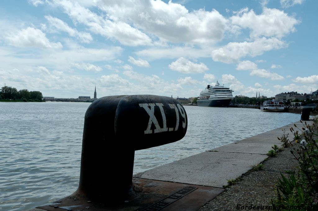 28 mai 2008, le Prinsendam arrive de Lisbonne et de Bilbao. Il fait escale à Bordeaux puis repartira vers Douvres, Bruxelles et Amsterdam.