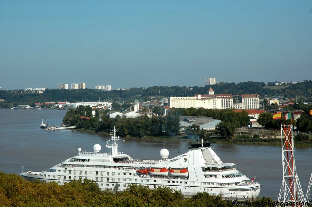 Le Seabourn Pride est là depuis la veille et il repartira le lendemain.