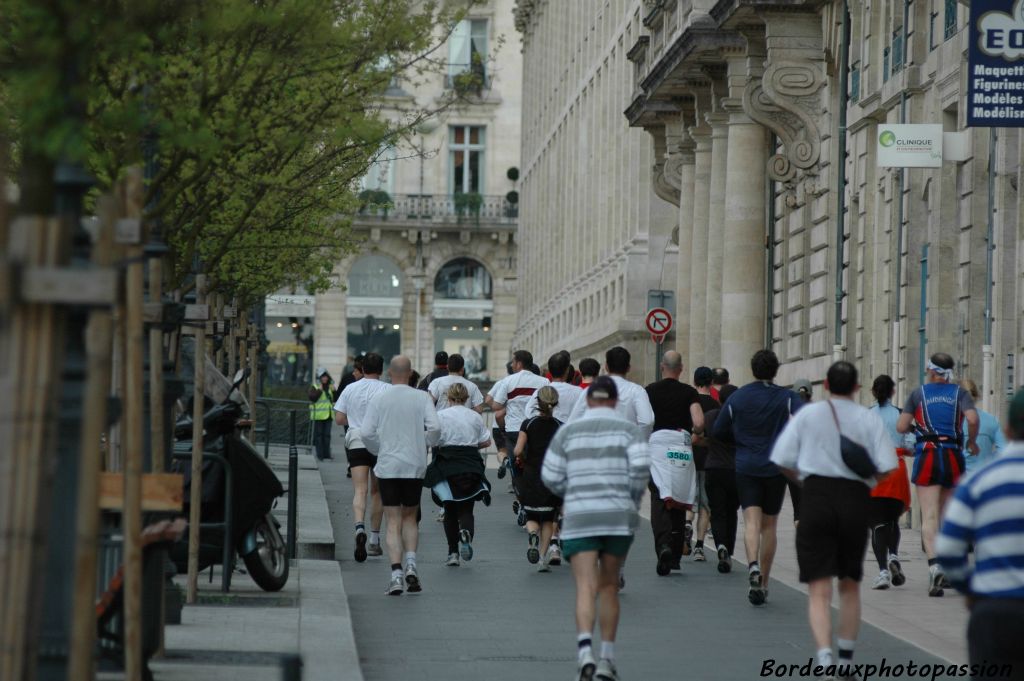 En remontant le cours du Chapeau Rouge.