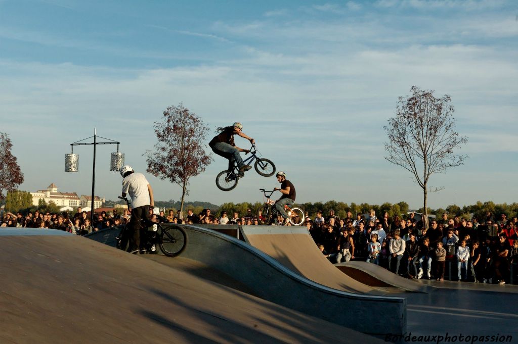 Mais le 26 octobre 2008, c'était la fête de la glisse urbaine à l'occasion du 2e anniversaire de la création du Skate Park.