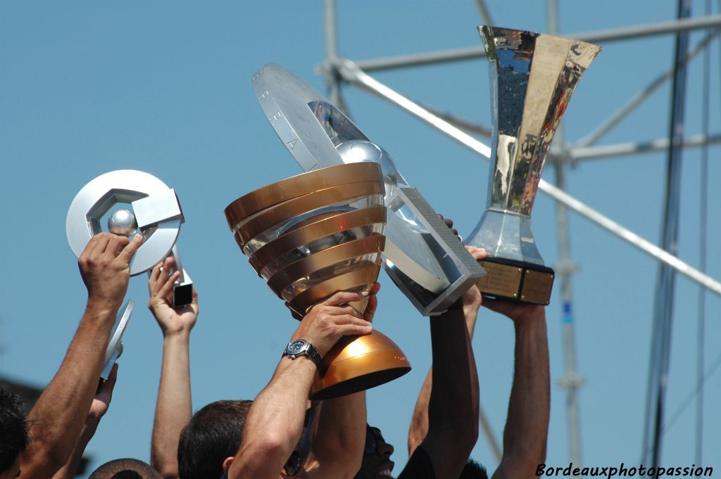 Les Girondins garderont l'Hexagoal toute la saison prochaine. Une copie leur sera remise. Ils ne pourraient le garder définitivement qu'après cinq titres. Mais ça c'est une autre histoire !