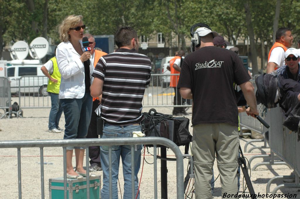 On ne recule devant rien à la télévision pour être à la hauteur de l'évènement !