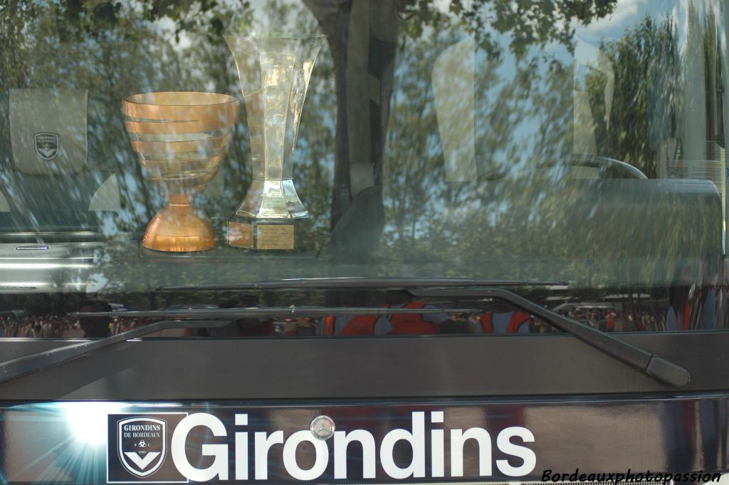 Le bus va-t-il partir avec deux trophées seulement ?