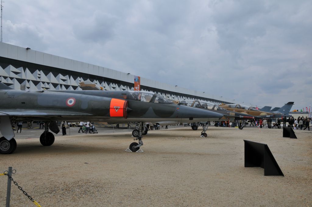 A l'occasion de la foire internationale de Bordeaux qui a eu lieu du 8 au 17 mai 2010, une fabuleuse exposition aéronautique attendait les milliers de visiteurs dans le hall 1 ainsi qu'à l'extérieur pour les plus gros avions.