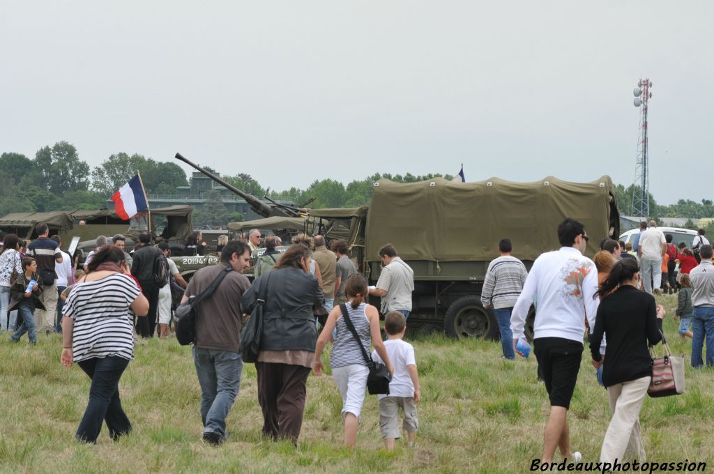 L'association MVCG, qui s'occupe de la conservation des véhicules militaires a exposé des engins datant de la 2e guerre mondiale.