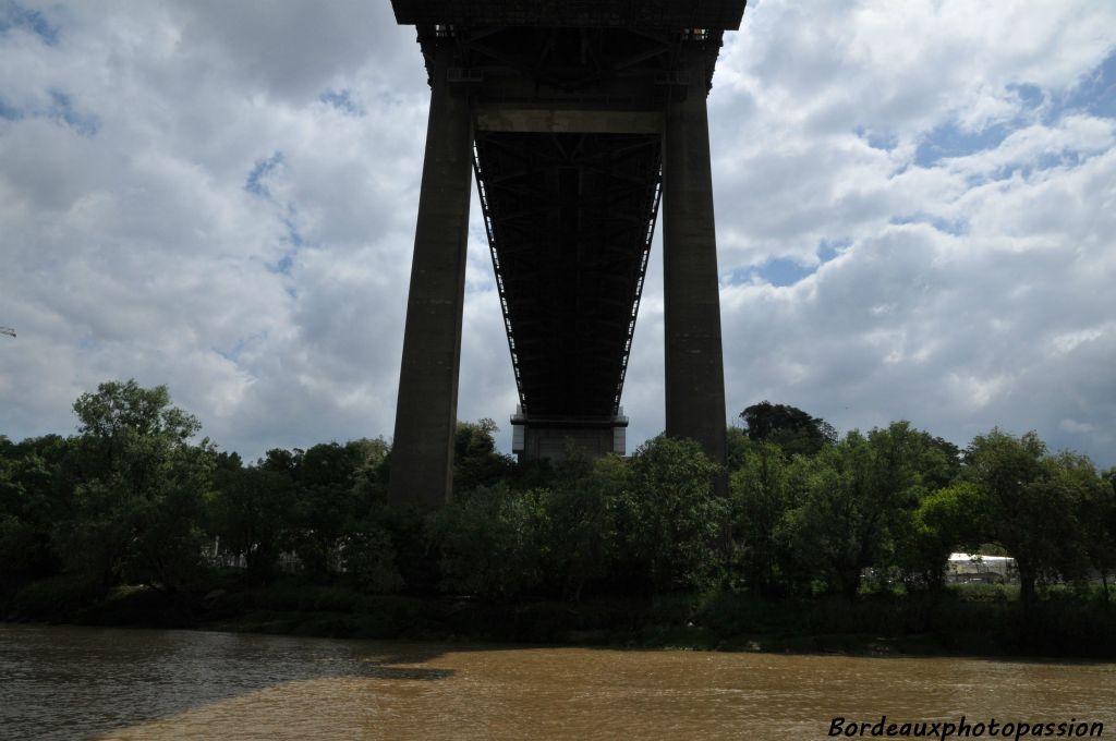 La construction du pont d'Aquitaine a duré 7 ans (1960-1967)