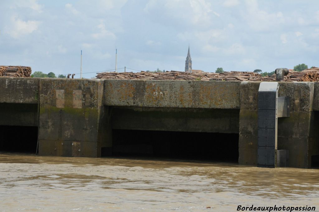 Le clocher de Bassens... sur bois.