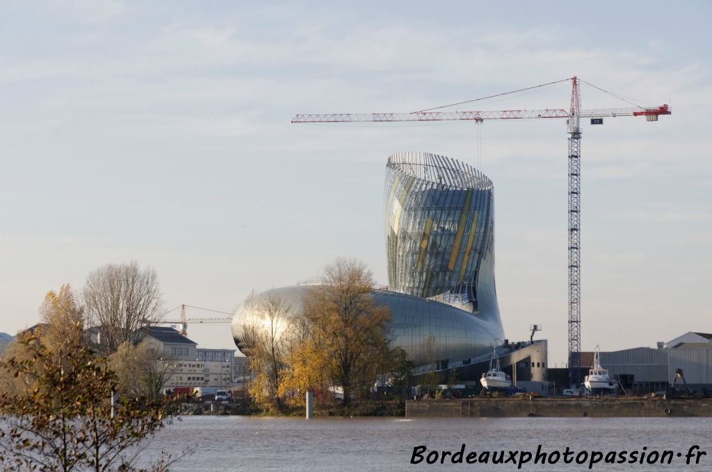 Un ponton sera construit sur la Garonne près de la Cité afin d'accueillir au maximum le tourisme fluvial.