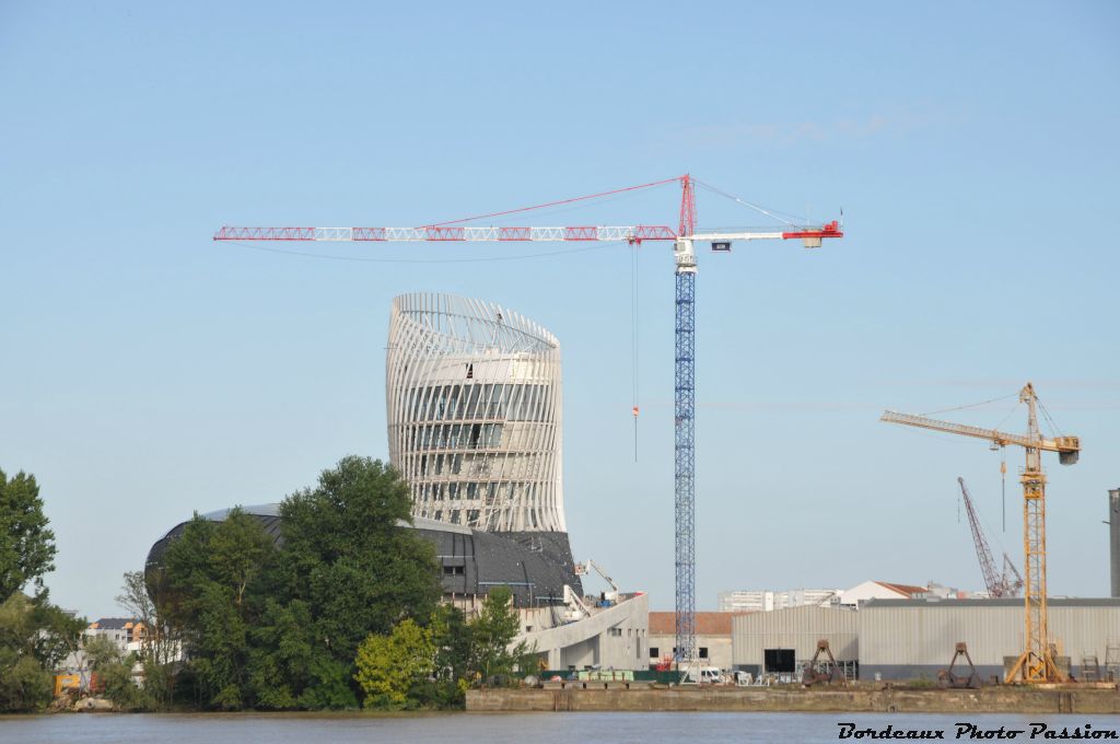 Mais cette année, la cité des civilisations du vin en construction sera plus visible pour les passagers du paquebot.