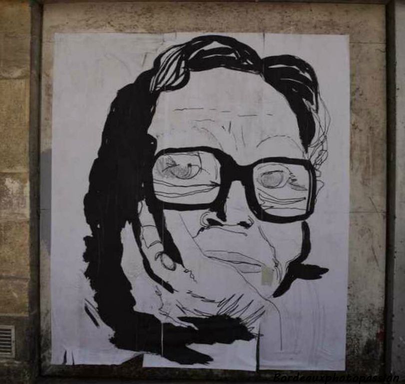 Ce projet fait partie de la saison street art de Bordeaux-Métroopole. Ici le portrait de Marguerite Duras.