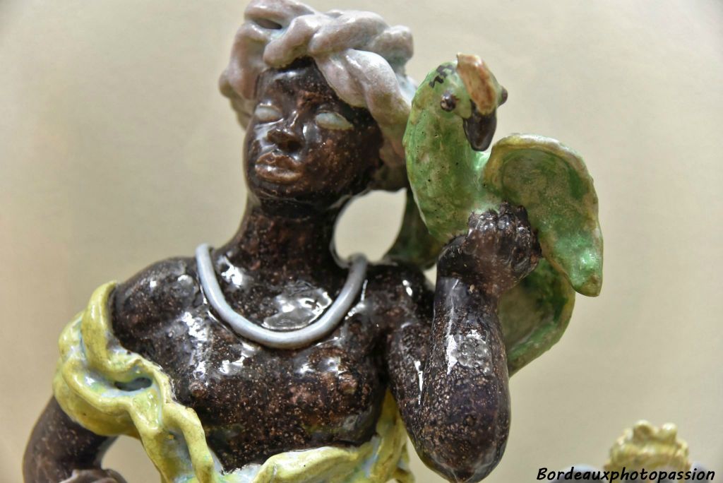 statuette 1935-1940 faIence madd-Bordeaux