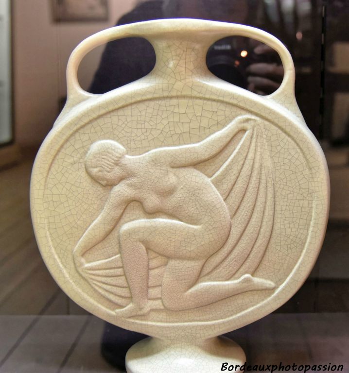 Octave Larrieu vase vers 1925 céramique. madd-Bordeaux