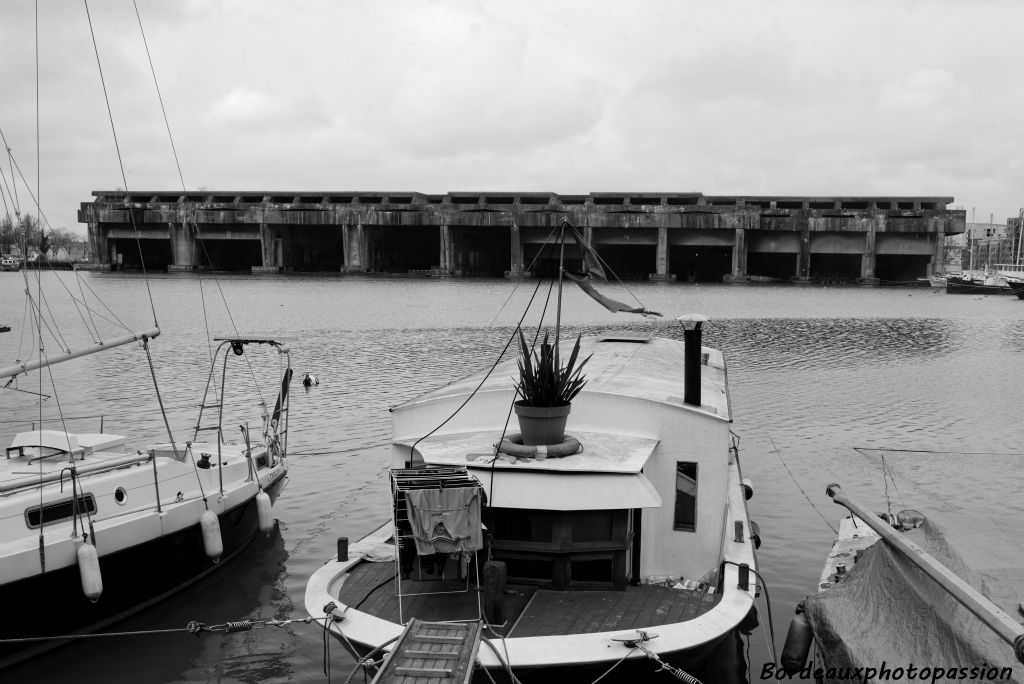 Le 28 août 1944, Bordeaux et le port sont évacués par les Allemands.