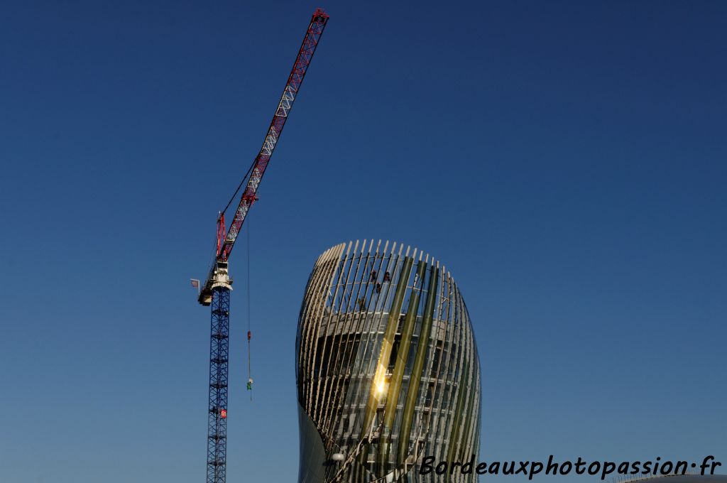 Vivement l'inauguaration afin que l'on puisse jouir du panorama depuis le futur restaurant perché tout en haut des 55 m de la tour.