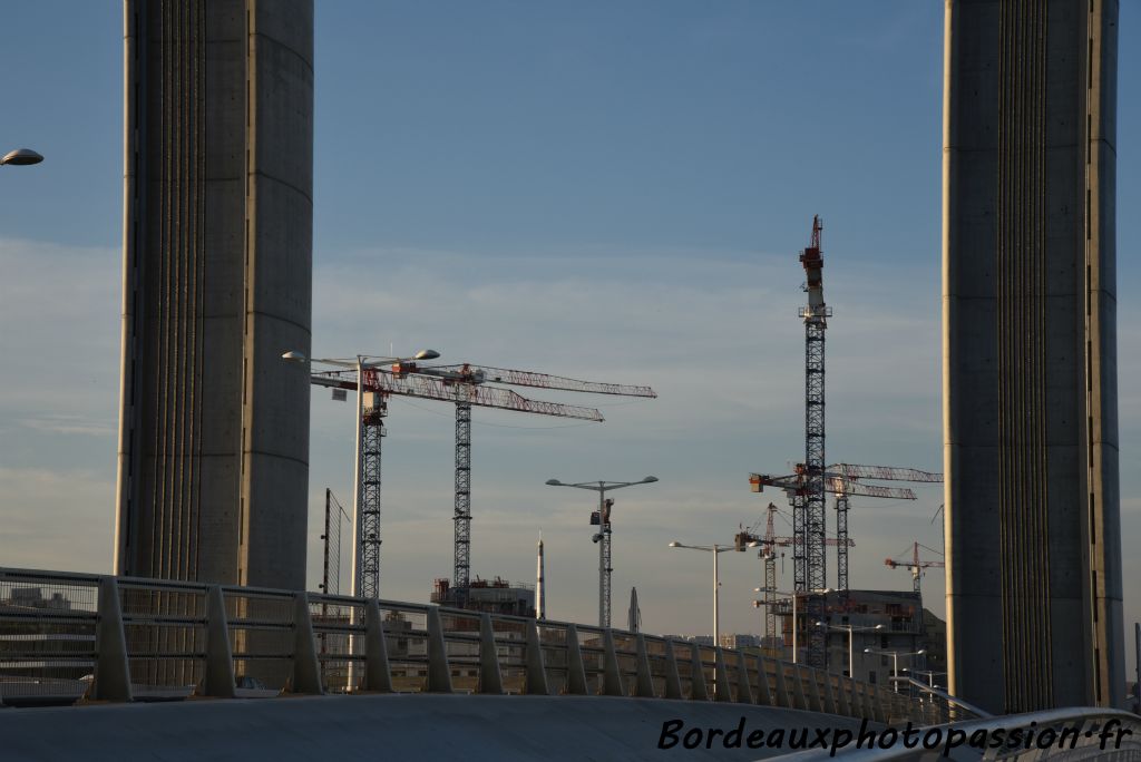 Il n'y a pas que la Cité du vin qui sort de terre à Bacalan.