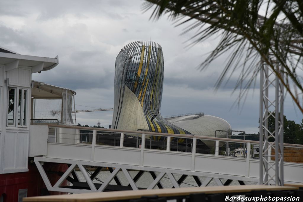 La Cité du vin peut prendre le bateau : ici la Dame de Shangaï.