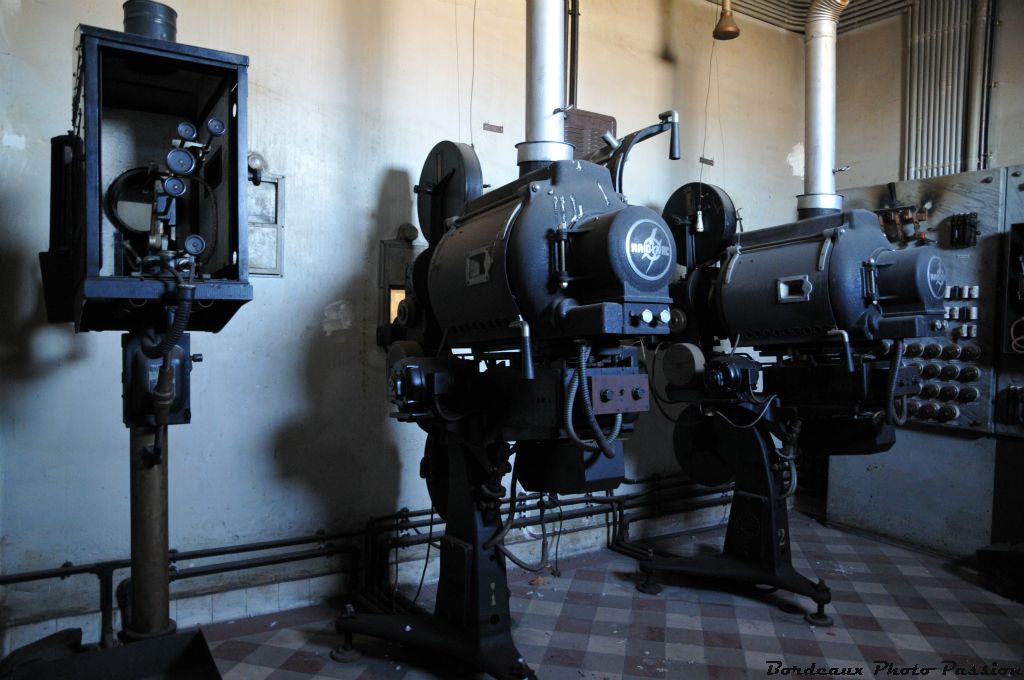 On se croirait dans la salle de projection de "Cinéma Paradiso" !