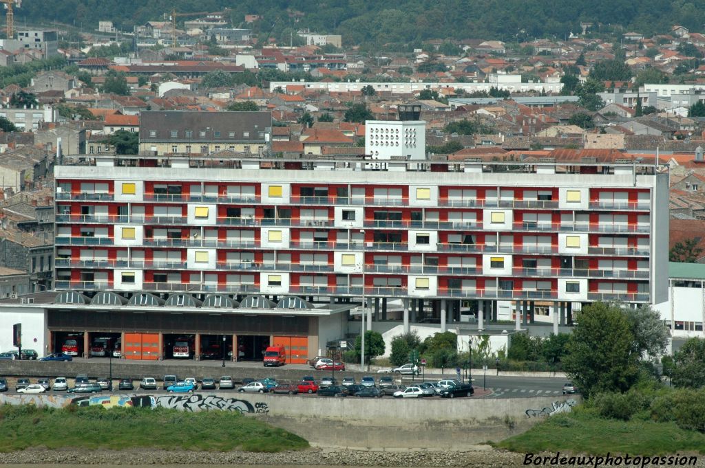 La caserne des pompiers de la Benauge.