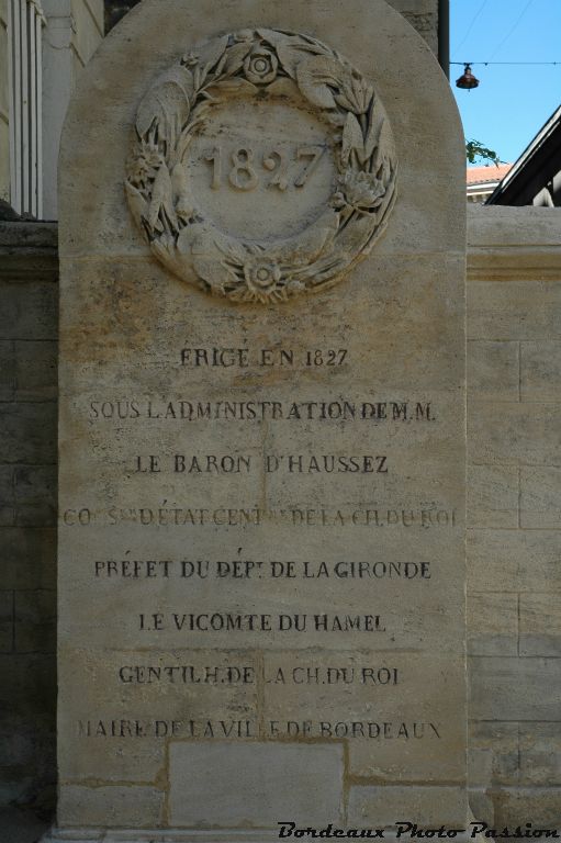 Cette fontaine servit jusqu'au XXe siècle. Elle permit d'alimenter le bassin du Jardin public en 1871.