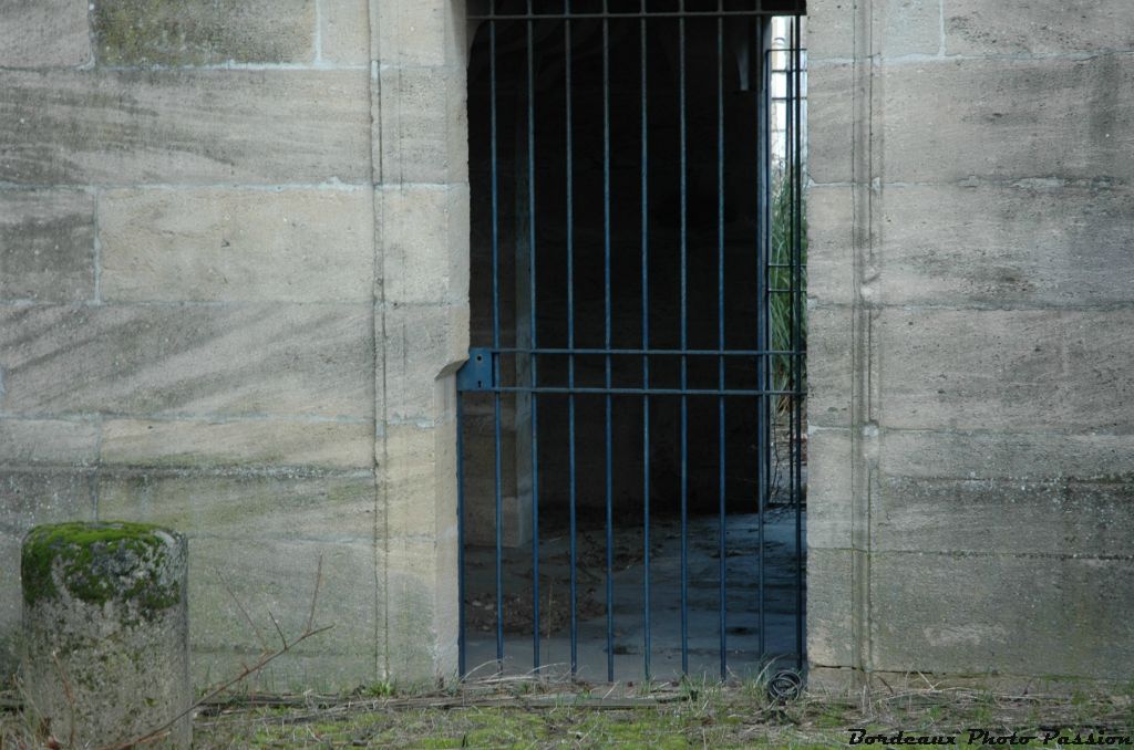 La fontaine actuelle date de  1832.