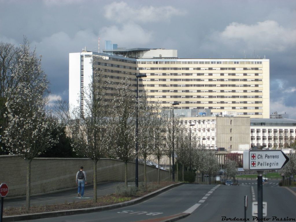 Du haut de la colline de la Béchade.