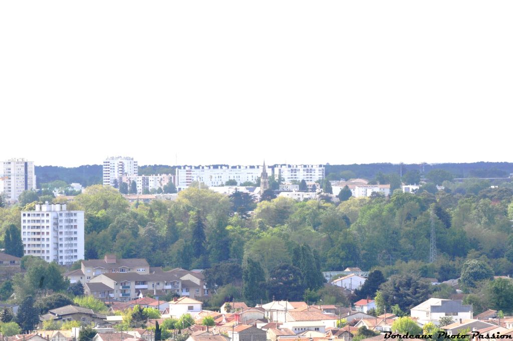 Celui de Mérignac est beaucoup moins proche.