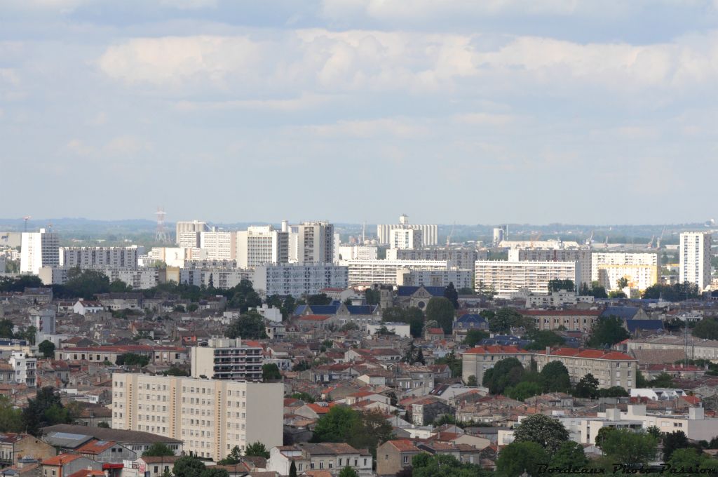 Au loin le quartier du Grand-Parc.