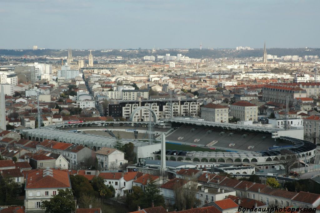 En 1931,  la  la ville de Bordeaux rachète le premier stade d'Alfred-Duprat. Sous l'impulsion du maire Adrien Marquet qui veut moderniser sa ville, un nouveau stade sera construit et inauguré en 1938.