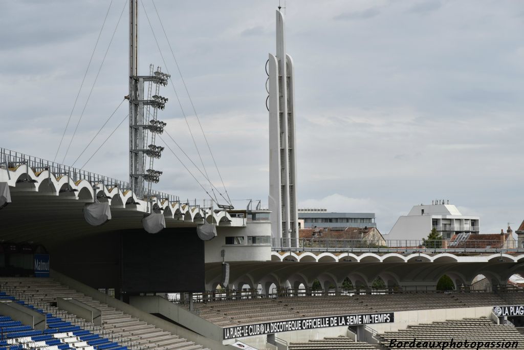 Un signal visible aussi depuis l'intérieur du stade.