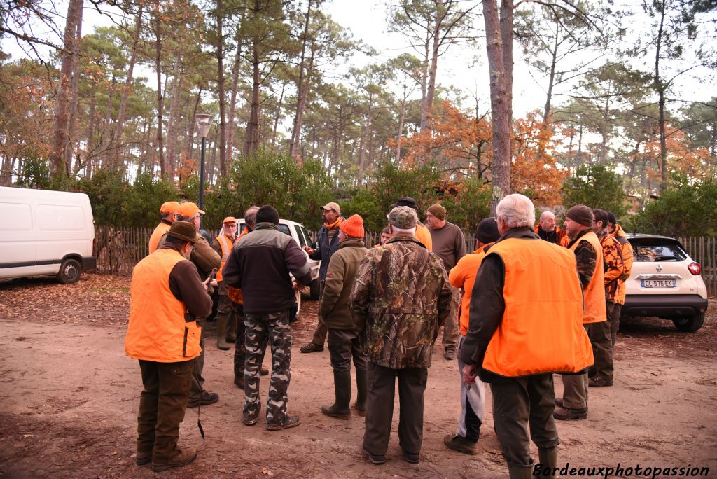 Les commentaires vont bon train. On parle de chasse bien sûr !