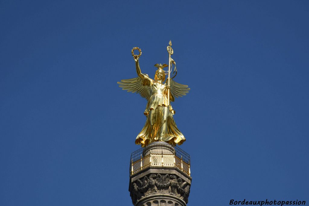 Colonne de la Victoire, Siegessäule. Elle  fut érigée en 1873 pour célèbrer les victoires de la Prusse sur le Danemark, l'Autriche-Hongrie et la France.