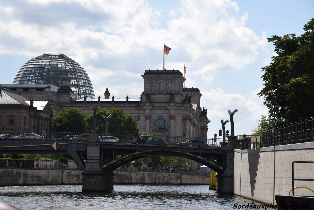 Une promenade en bateau a l'avantage d'être reposante et permet de voir Berlin autrement.