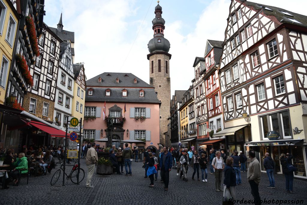 Cochem est un centre viticole important du terroir Moselle-Sarre-Ruwer.