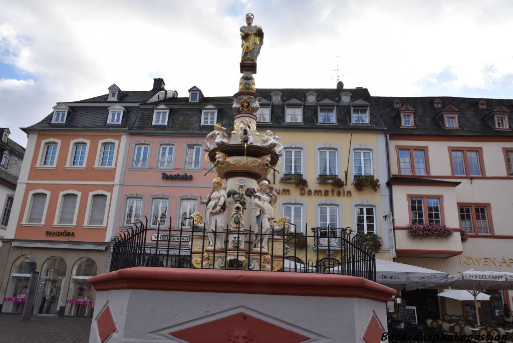 La place du marché de Trèves.