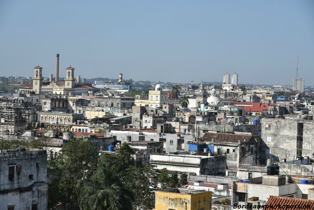 Encore beaucoup de bâtiments à rénover dans La Havane.