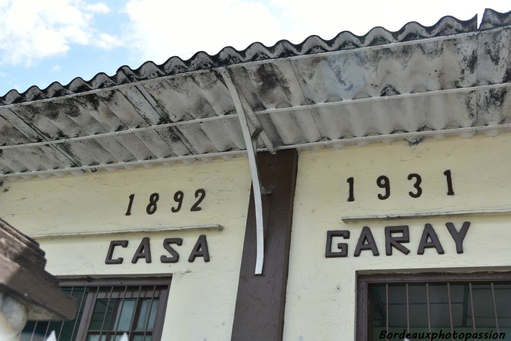 Sur la route de Pinar del Rio, la distillerie Casa Garay produit la fameuse guayabita, une eau-de-vie à base de petits fruits du même nom ressemblant aux goyaves. 