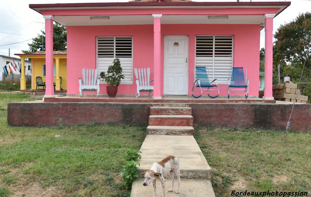 Les maisons y sont très colorés.