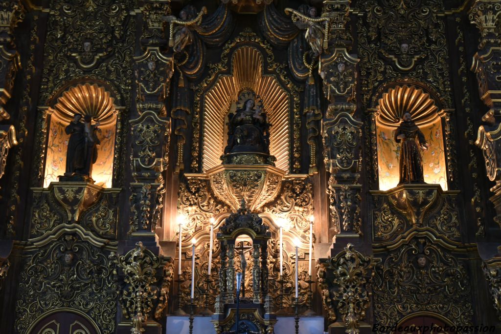 Un autel baroque.