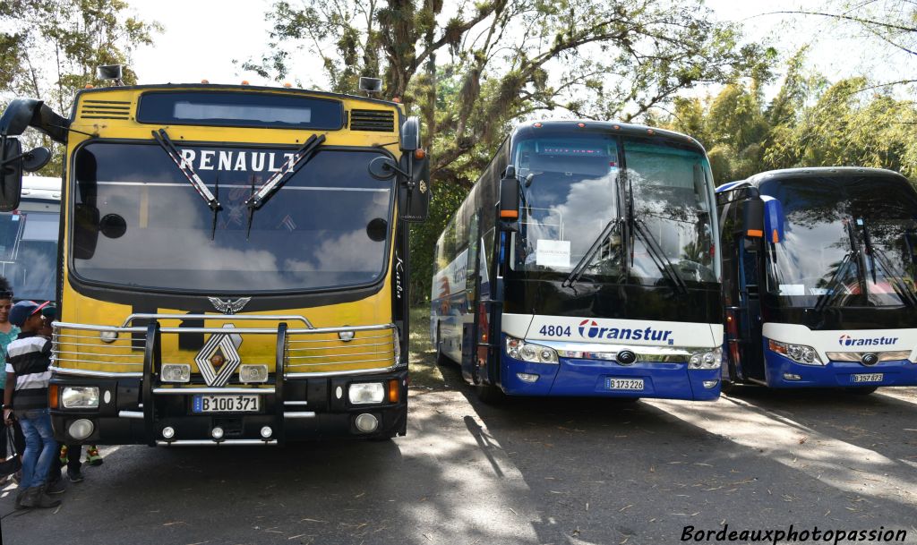 Seule exception pour ce bus Renault (peut-être un don de la RATP ?), les bus cubains sont essentiellemnt chinois.